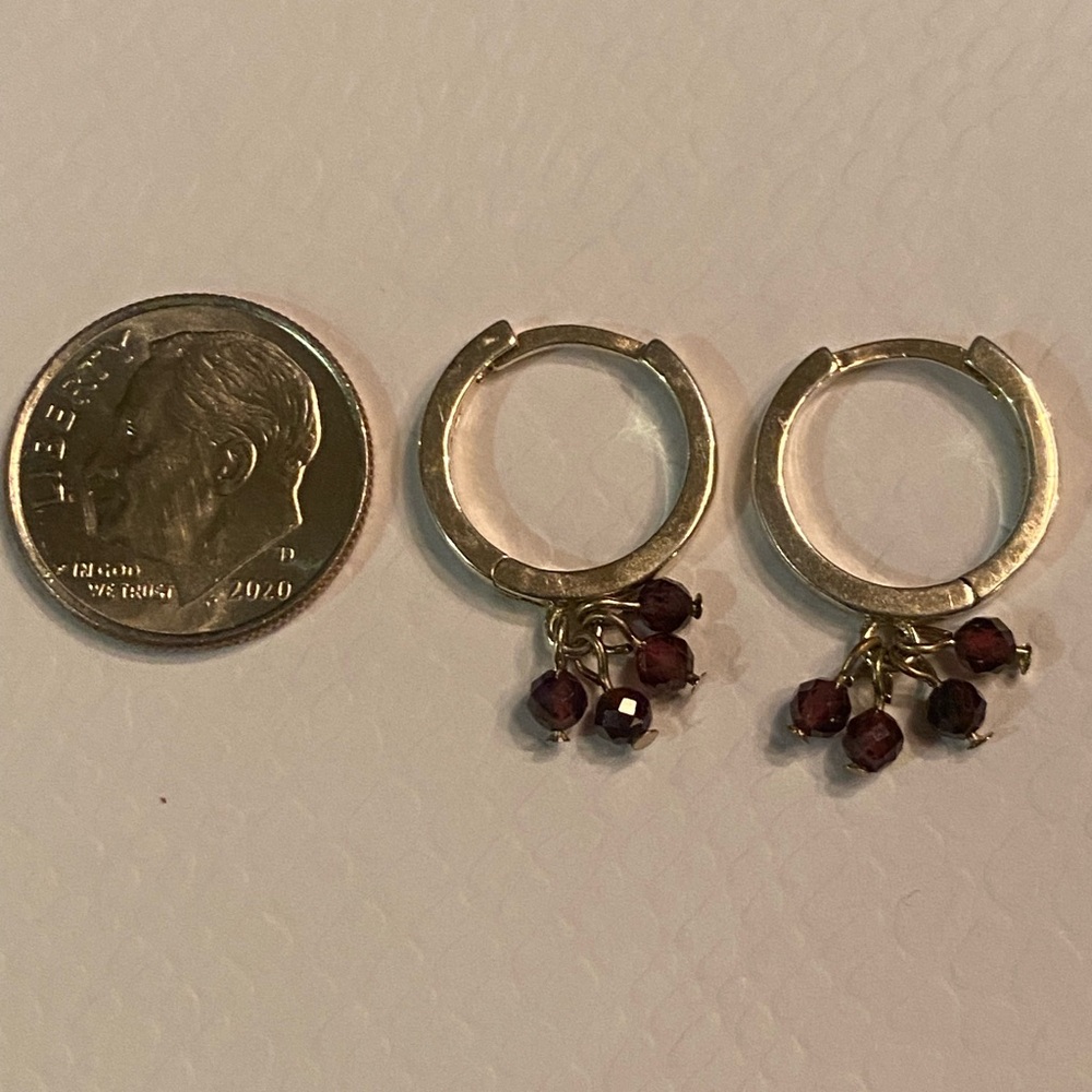 .925 stamped hoop Earrings garnet Beads - Picture 2 of 5